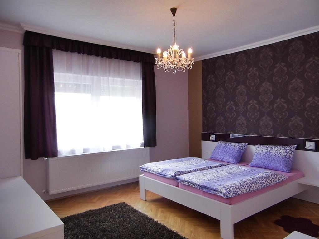 Alfa Apartman Sárvár 객실 사진